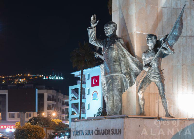 Ata Türk Monument at Nıght -Ali, Sanjar
