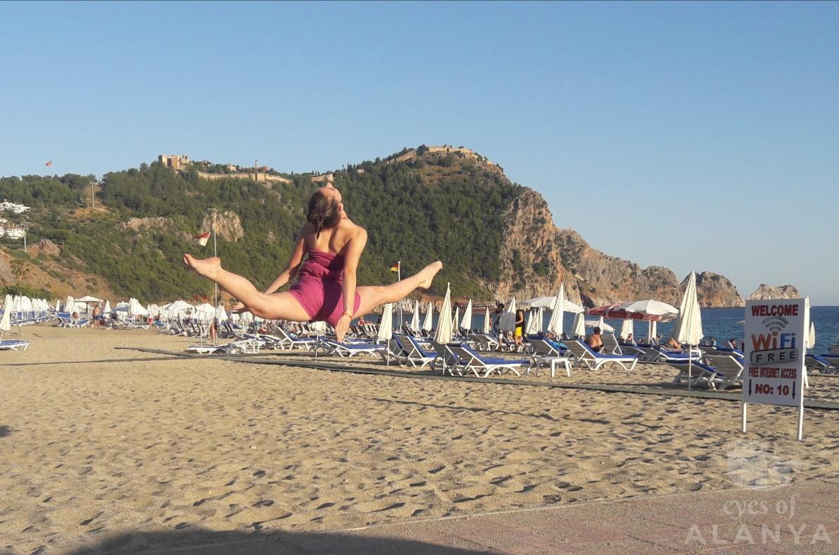 Ballerina & world's most beautiful beach -Mučalović, Anja