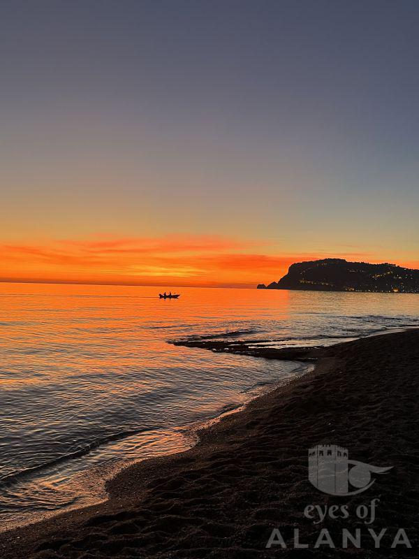 Alanya sunset -Büyükgenç, Camilla