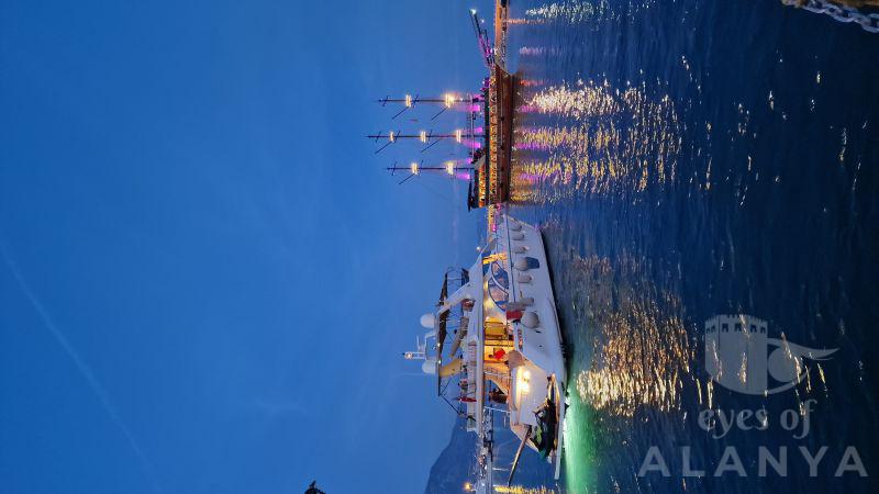 Travel by ship -Tushkanova, Olga
