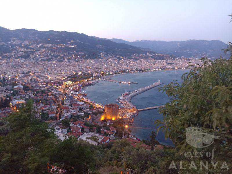 Kızıl kule Manzarası -Arslan, Selçuk