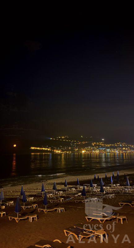 Alanya Kalesinin Ay İle Buluşması -BAĞIŞLAR, FERHAT