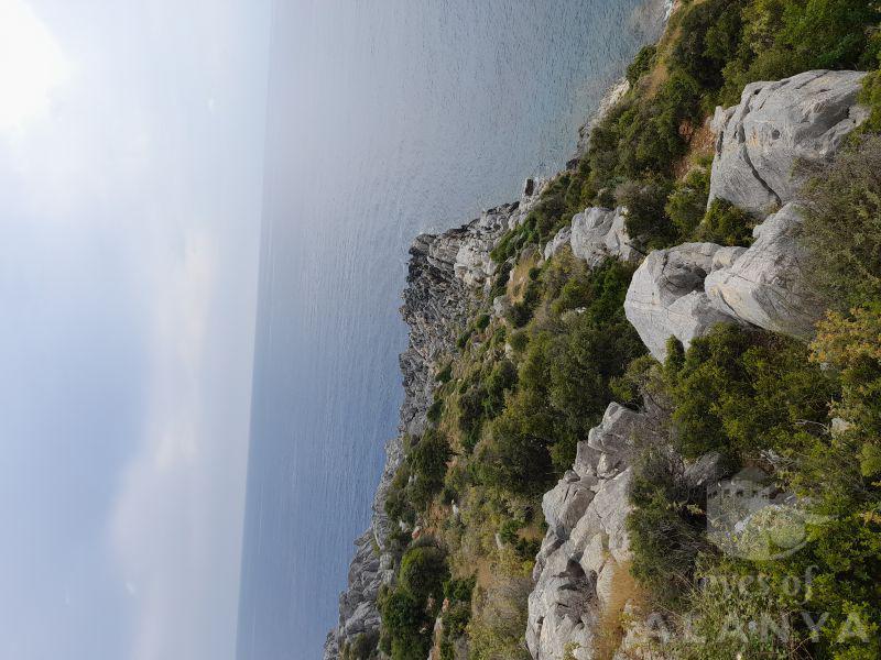Uçurum -Dağlaroğlu, Vildan