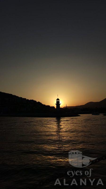 Sunset in Alanya  -Yüksel Bağdatlı, Hayriye